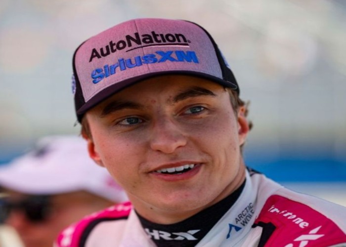 Is David Malukas Dating